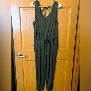 Women’s jumpsuit - Medium